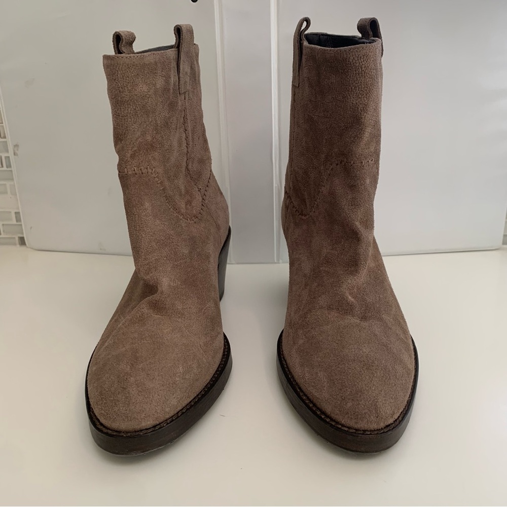 AQUATALIA Taupe Suede Ankle Boots